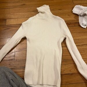 Express white turtle neck